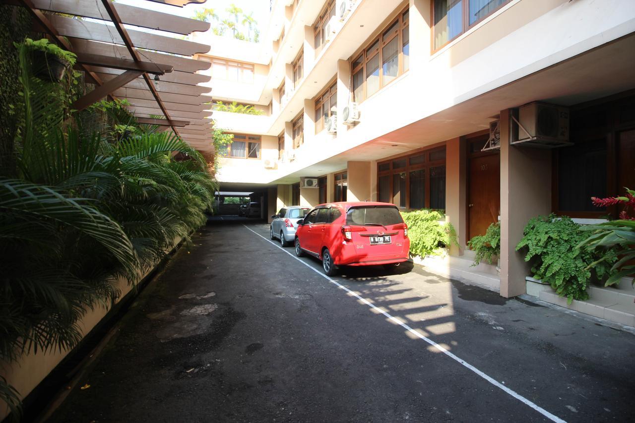 Surakarta  Reddoorz Premium @ Slamet Riyadi 2 מראה חיצוני תמונה