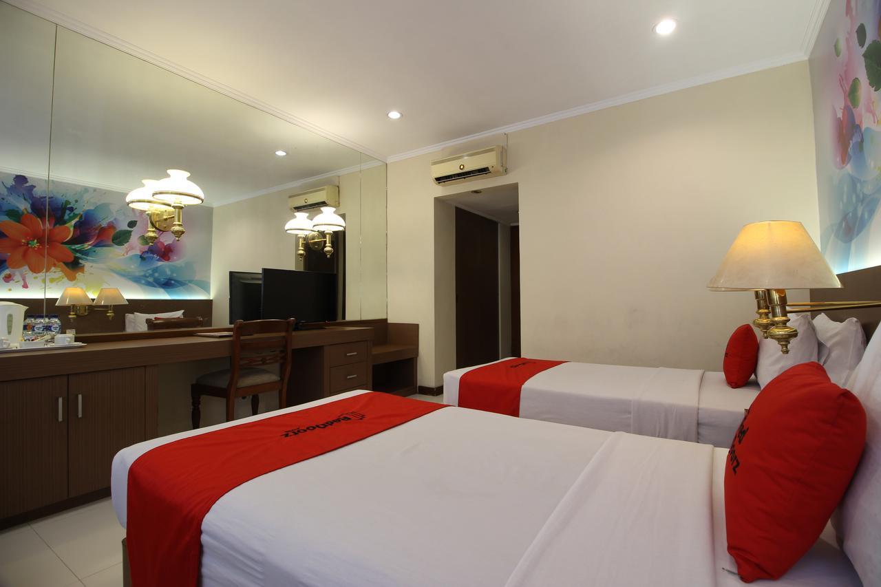 Surakarta  Reddoorz Premium @ Slamet Riyadi 2 מראה חיצוני תמונה